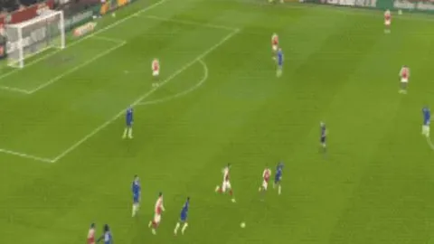 斯洛特关注阿森纳对阵富勒姆赛事，比分2-0后转投曼联比赛直播观看